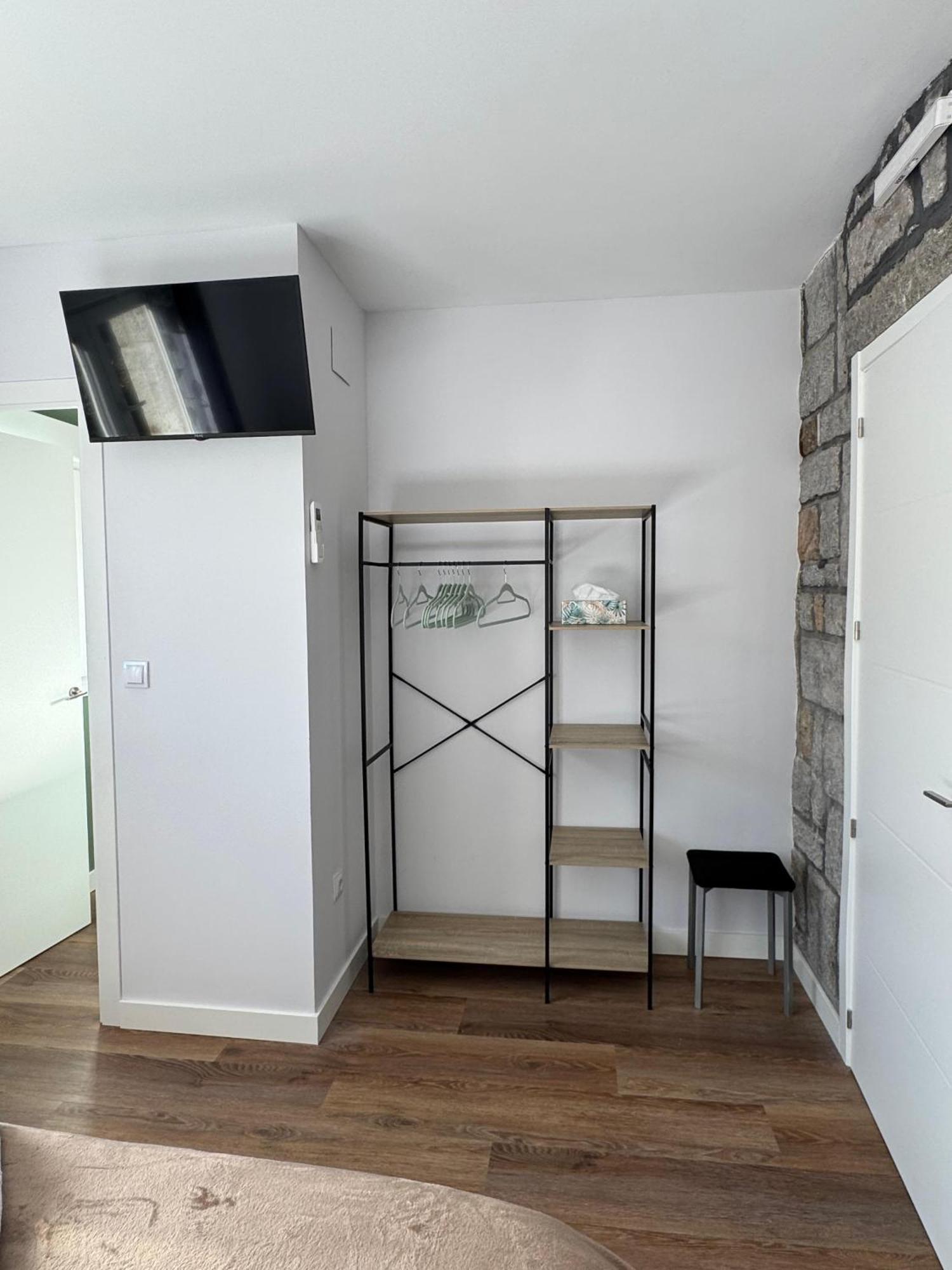 Farm stay Rural El Petirrojo Con Patio Jardin Cerceda (Madrid)