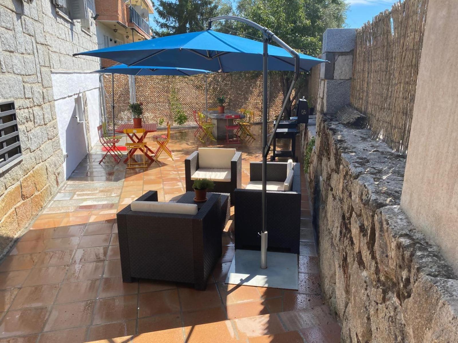 Rural El Petirrojo Con Patio Jardin Farm stay Cerceda (Madrid)