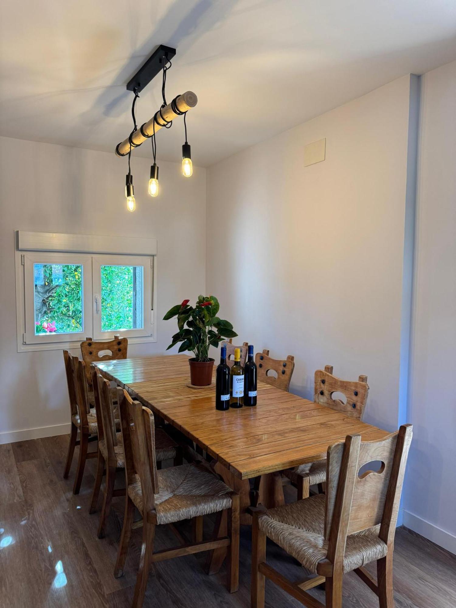 Rural El Petirrojo Con Patio Jardin Farm stay *